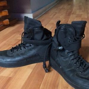 Nike Air Force 1 worn 2X